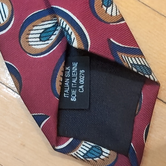 Authentic vintage Yves Saint Laurent paisley silk tie - Picture 3 of 3